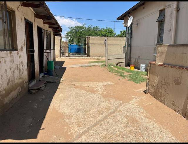 29 BEDROOM HOUSE FOR SALE IN DELVILLE